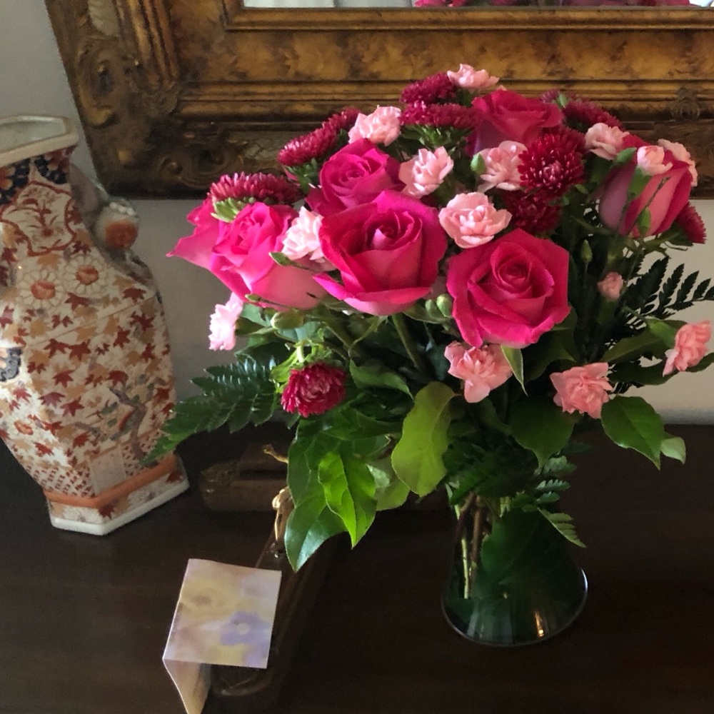 Meet your Posher, Nadinr